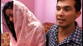 क्लब के बाद, स्ट्रिपर्स ने लोगों के साथ सेक्स किया
