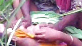 उसकी चूत में लंड और रूसी लड़की पोर्न