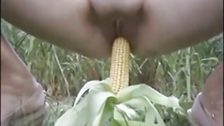 एक युवा प्रेमी पोर्न के साथ गुदा में रूसी सेक्स