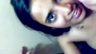 दो सुंदरियों और एक आदमी अश्लील के साथ कामुक सेक्स