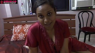 सोफे पर गड़बड़ श्यामला पोर्न