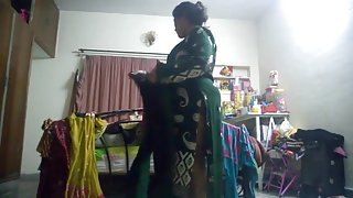 खरीदा और गड़बड़ दोनों छेद श्यामला पोर्न